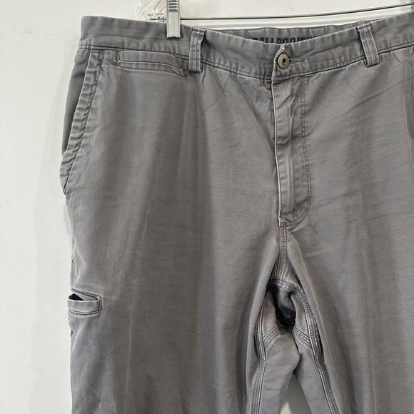 Duluth Trading Flex Ballroom Khakis Mens 40x30 Gray Canvas Pants Workwear - Picture 3 of 12